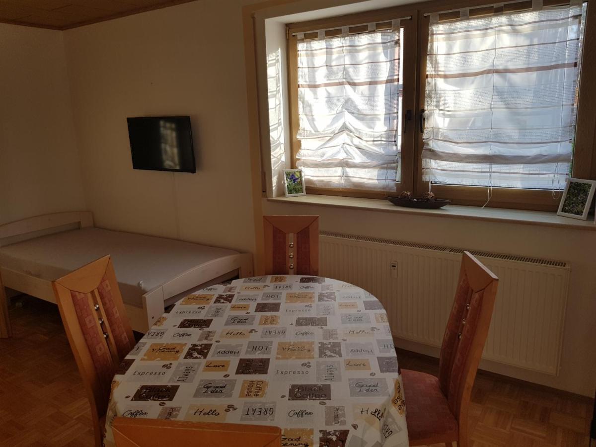 Apartment Am Riegelberg Oesdorf Extérieur photo